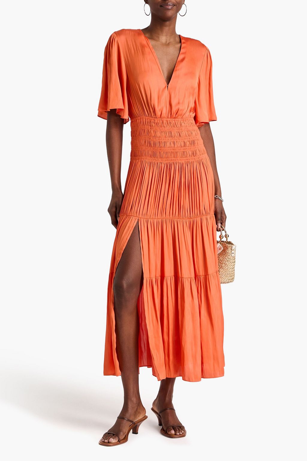 Robe longue en satin froncé MAJE avec col en V – Robe de soirée femme ...